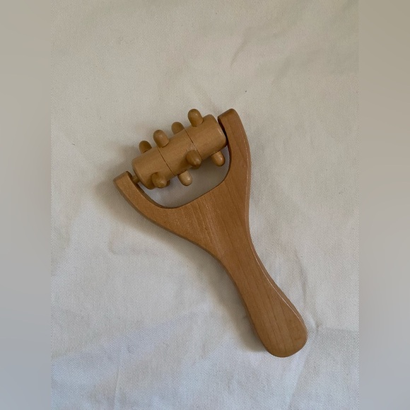 ANTHROPOLOGIE WOODEN JAW MASSAGER ROLLER MASSAGER - Picture 6 of 7